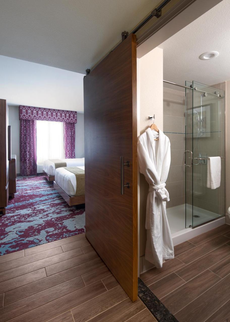 Bear Springs Hotel Highland Esterno foto
